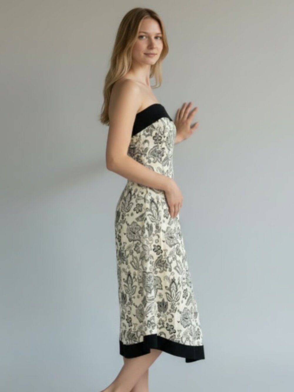 White House Black Market 8 strapless paisley dress